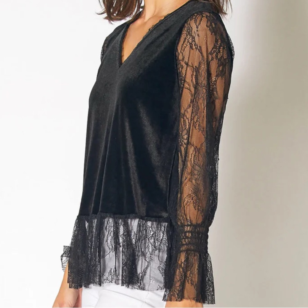 Ro&De Anthropologie Black Lace Velvet Top Size SMALL
